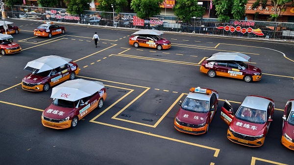 鹏城驾校服务3.0升级 安心约车 学车无忧 鹏城驾校服务3.0升级 安心约车 学车无忧